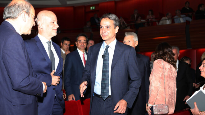 κυρ-μητσοτάκης-οι-εργαζόμενοι-στον-το-563077732