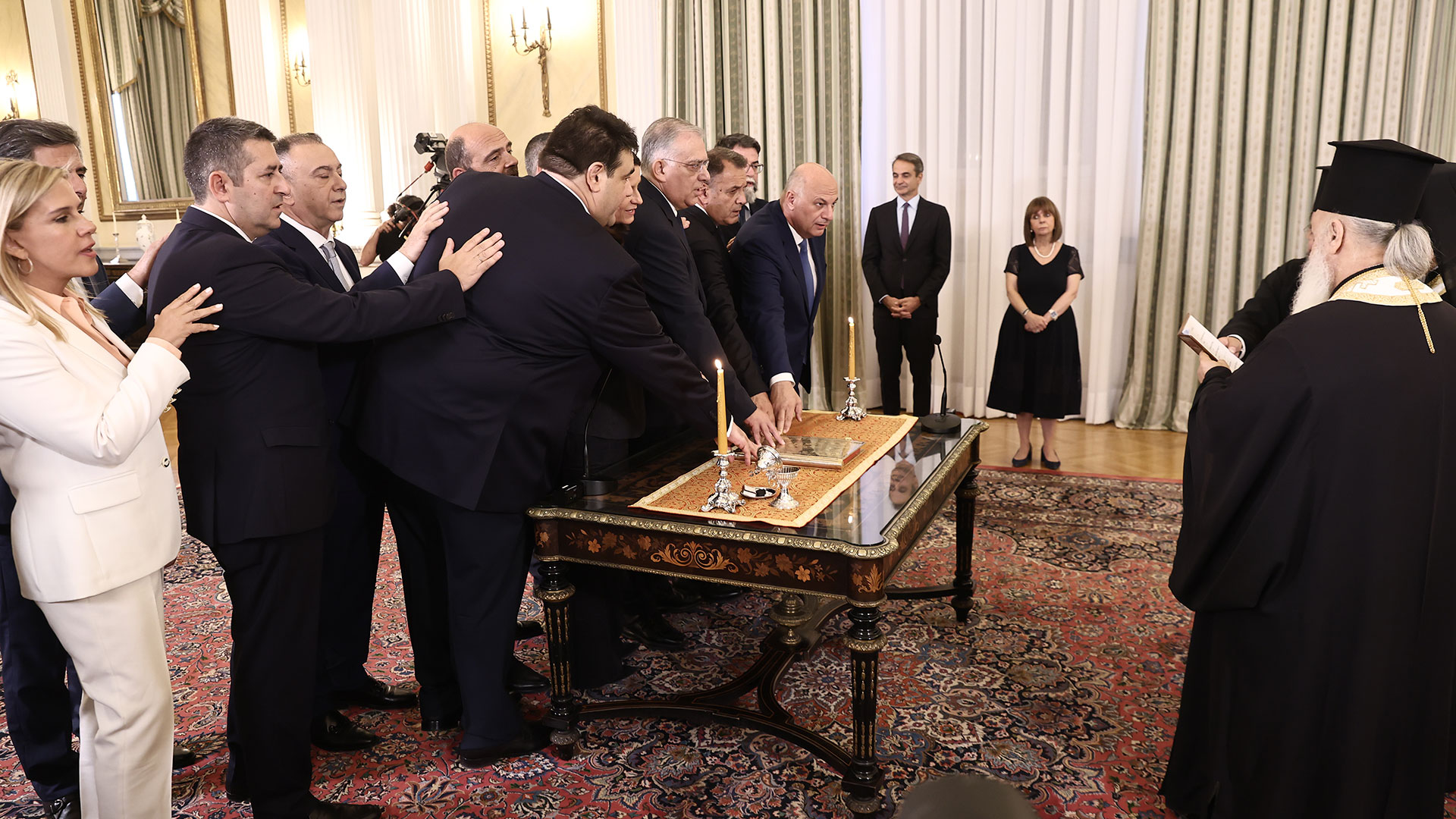 Ορκίστηκαν τα νέα μέλη της κυβέρνησης-1