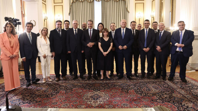 κεραμέως-θα-χτίσουμε-πάνω-στα-κεκτημέ-563079541