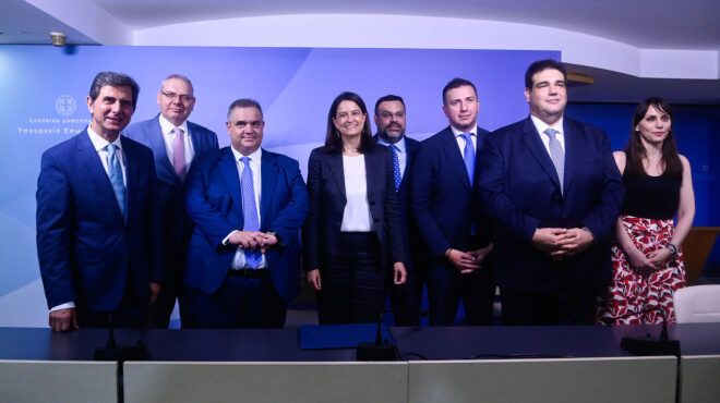 νέα-αφετηρία-για-το-μαξίμου-563079844