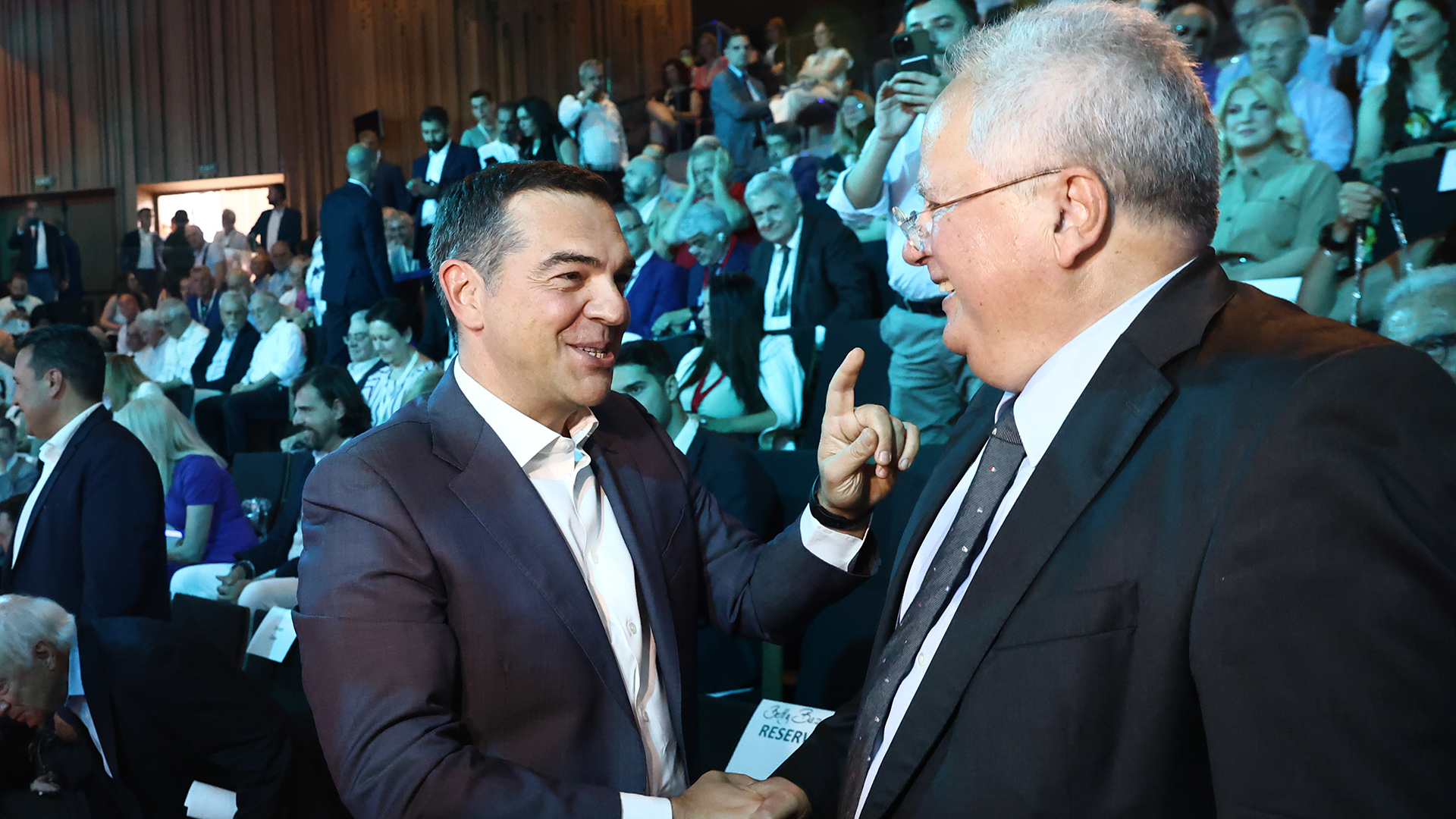 Κεντροαριστερά: Τα μηνύματα από το Ινστιτούτο Τσίπρα και τα διλήμματα της Κουμουνδούρου-1