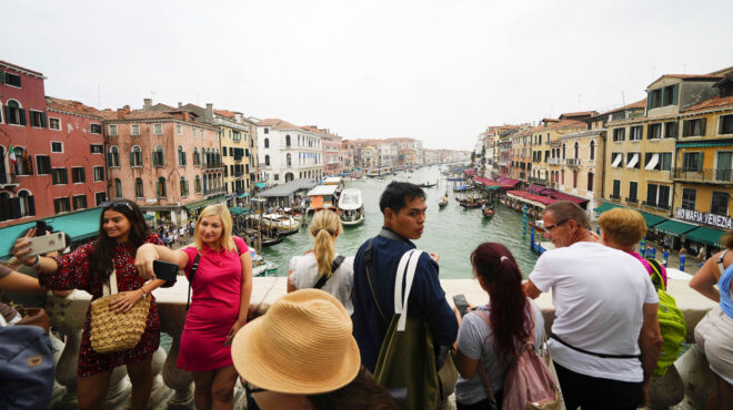 προς-νέο-ρεκόρ-οδεύει-ο-τουρισμός-στην-563072818