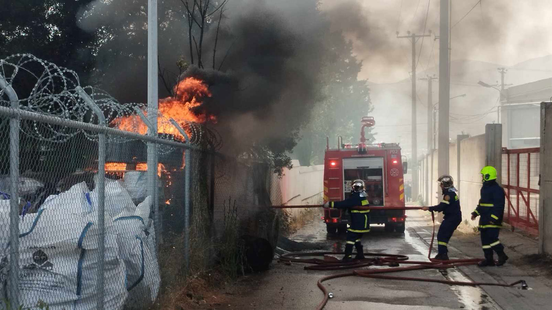 Εκρηξη και φωτιά σε εργοστάσιο στην Κάτω Κηφισιά-1