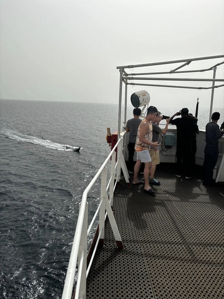 Tutor: Kαρέ καρέ η στιγμή της επίθεσης των Χούθι στο ελληνόκτητο πλοίο-2