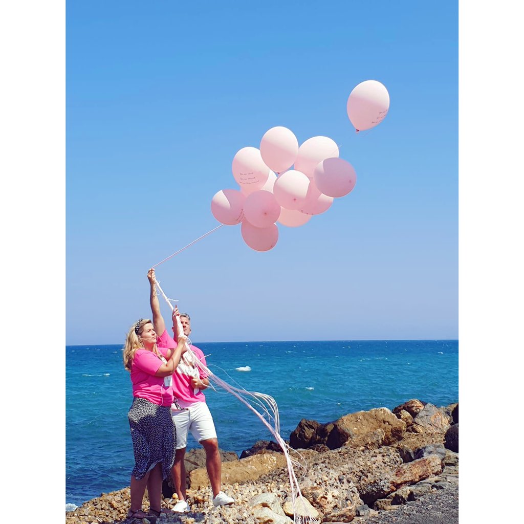 ο-φόνος-που-βγαίνει-από-το-συρτάρι-15-χρό-563101624