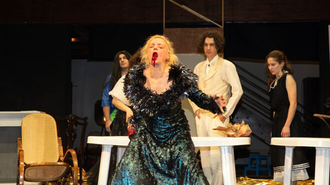 φθηνή-απομίμηση-ντανταϊσμού-563069311