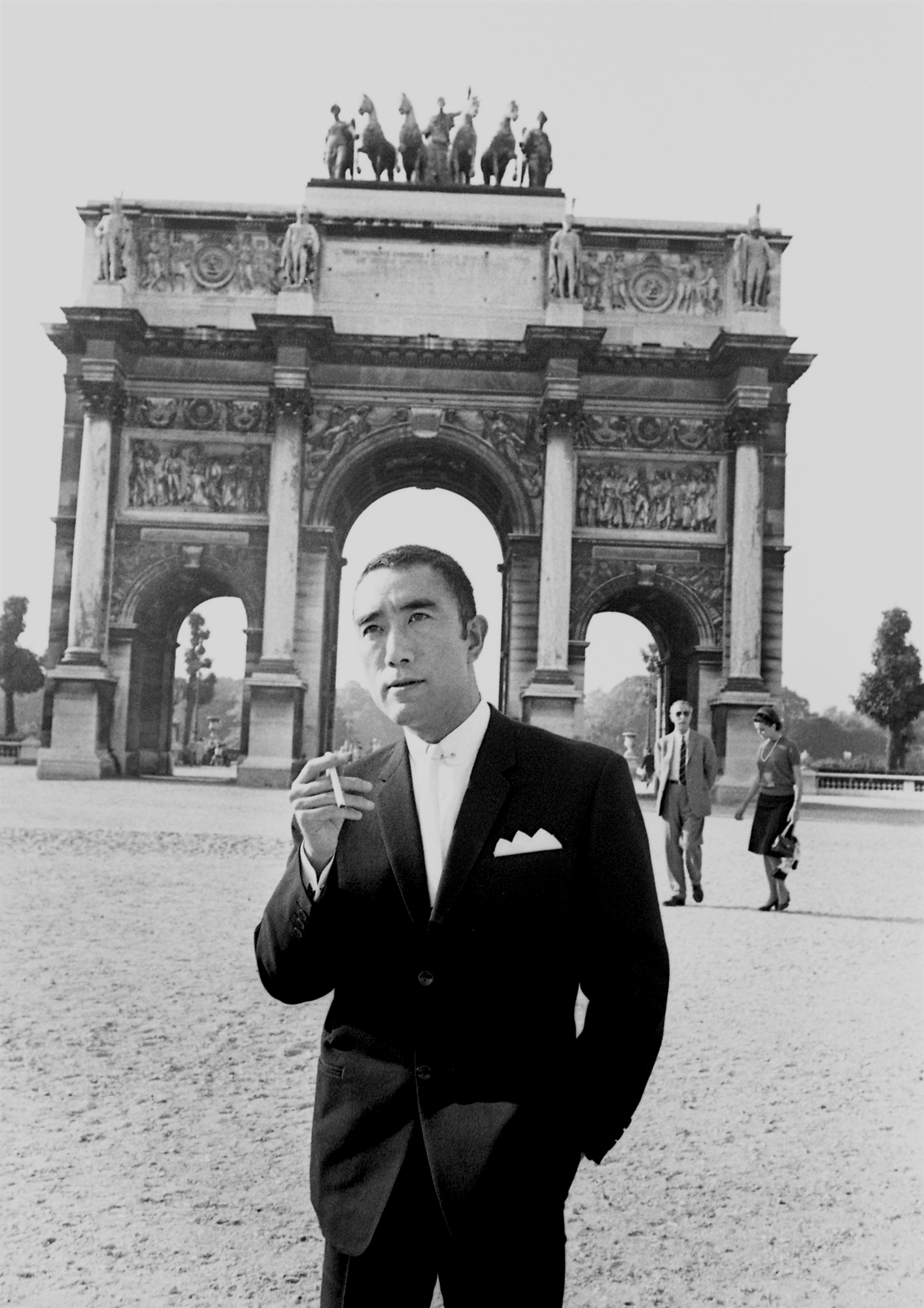 Ο θάνατος, η νύχτα και το αίμα-3