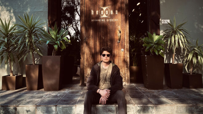 στο-στούντιο-του-τζον-λένον-563088457