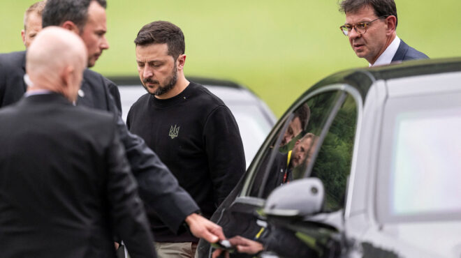 ελβετία-ο-ζελένσκι-έφθασε-στη-σύνοδο-κ-563079826