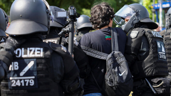 γερμανία-δύο-αστυνομικοί-σοβαρά-τραυ-563103013