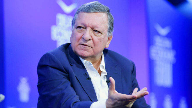 πρώην-πολιτικοί-σε-δ-σ-επιχειρήσεων-563084674