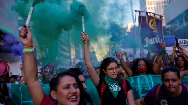 βραζιλία-χιλιάδες-γυναίκες-εναντίον-563082205