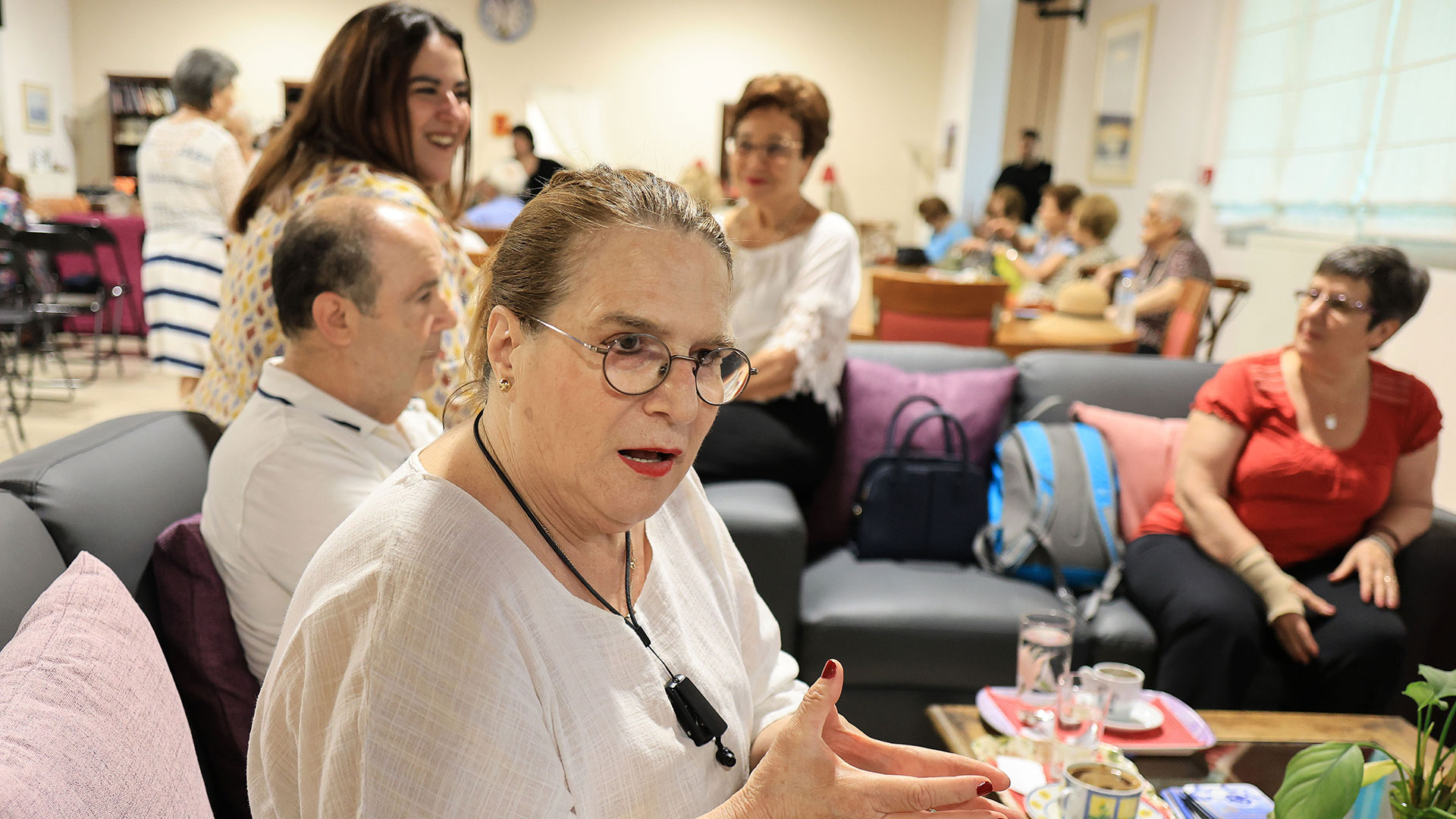 Mια ημέρα με καύσωνα στη Λέσχη Φιλίας παρέα με τη «Μαντάμ Σουσού» και τον Τσιτσάνη-9