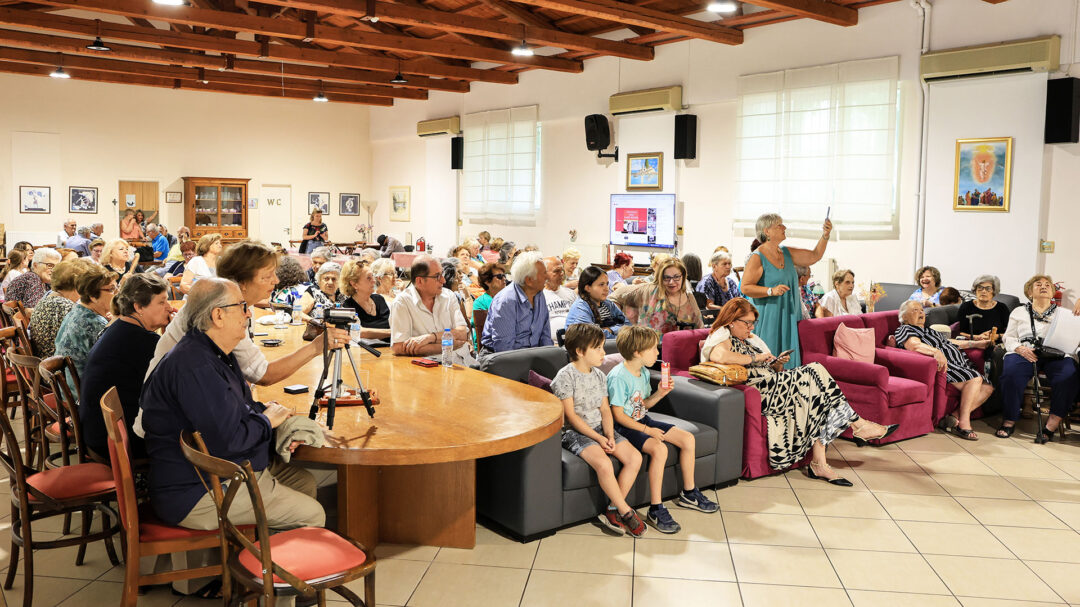 mια-ημέρα-με-καύσωνα-στη-λέσχη-φιλίας-πα-563077495