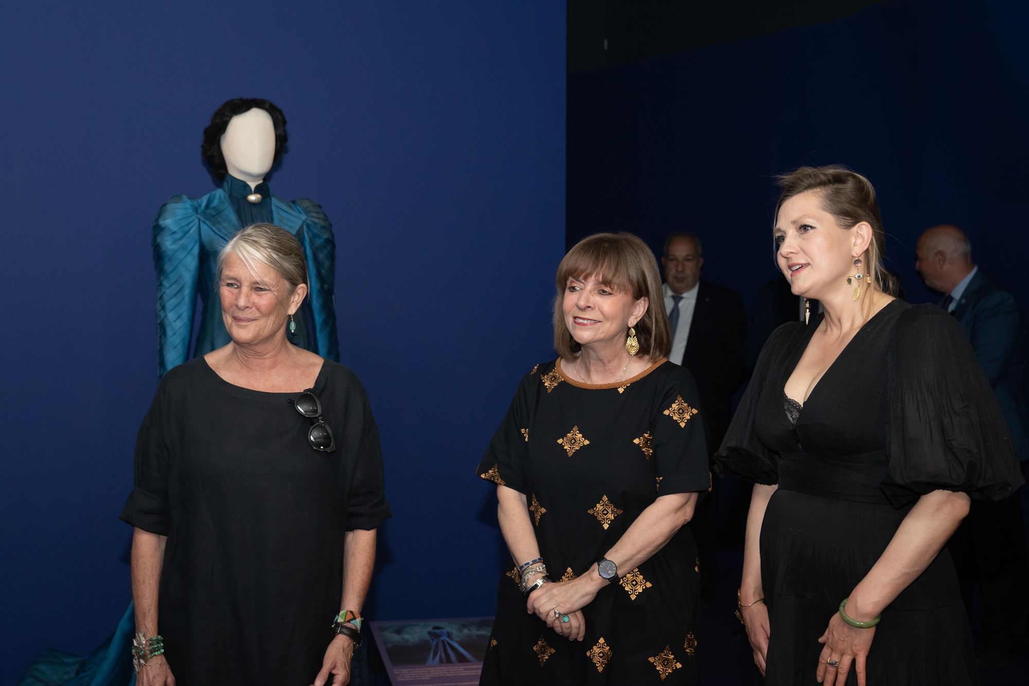 Εγκαίνια της έκθεσης με τα κοστούμια του «Poor Things»-2