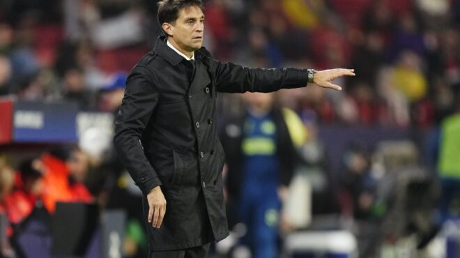 ηρθε-ο-ντιέγκο-αλόνσο-για-να-υπογράψει-563070484