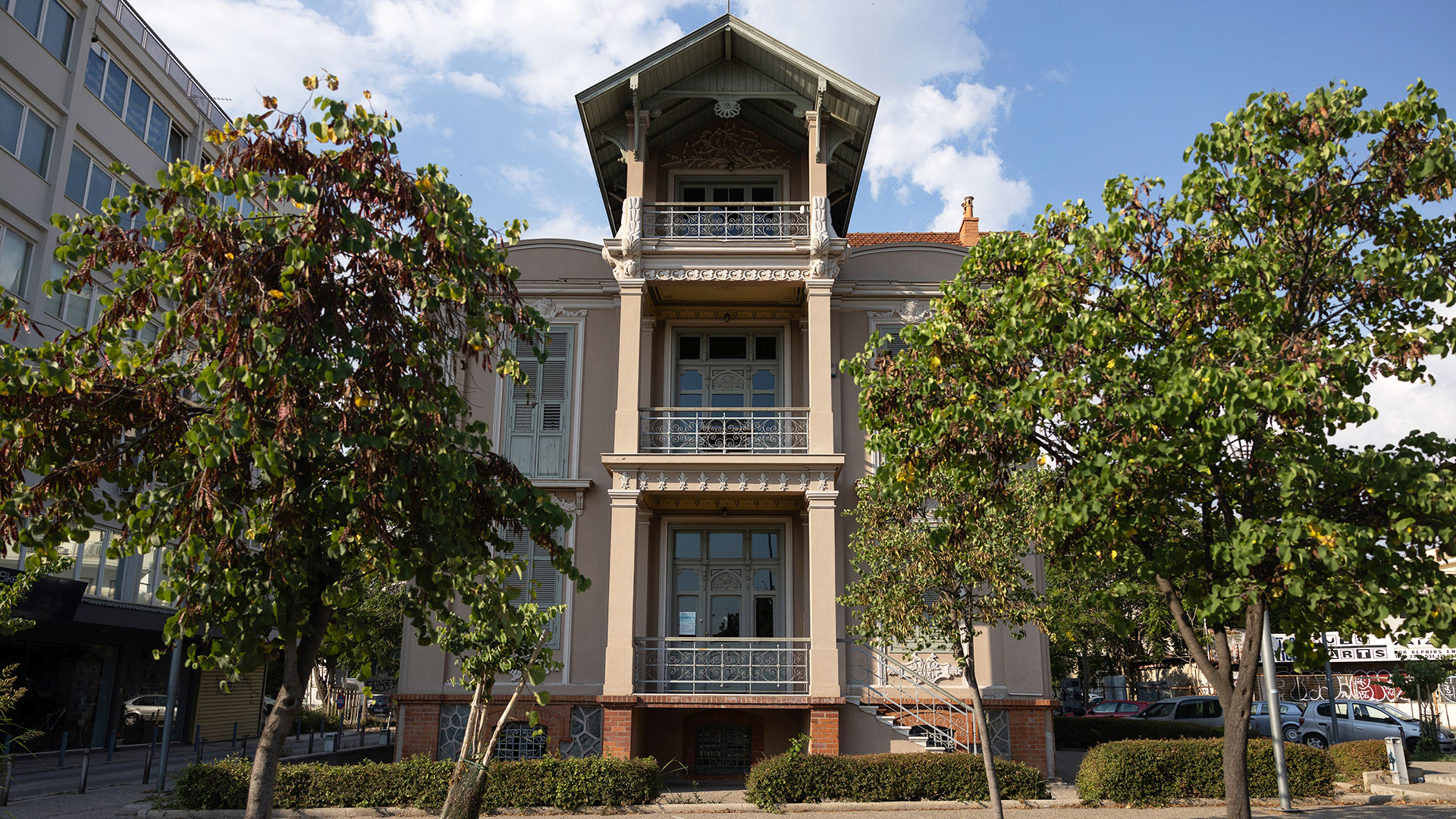 Ανακαλύπτοντας την queer διαδρομή της Θεσσαλονίκης – Από τα αγόρια της Μπάρας μέχρι τη μέδουσα του Τσαρούχη-4