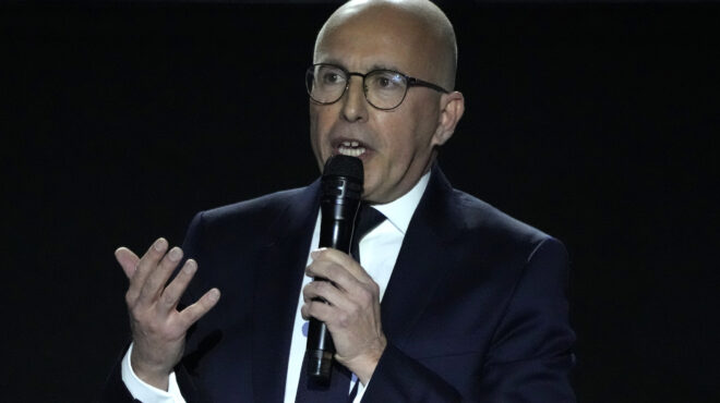 γαλλία-καθαιρέθηκε-ο-επικεφαλής-των-ρ-563075485