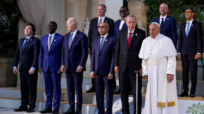 οι-αποδυναμωμένοι-ηγέτες-του-g7-563084788