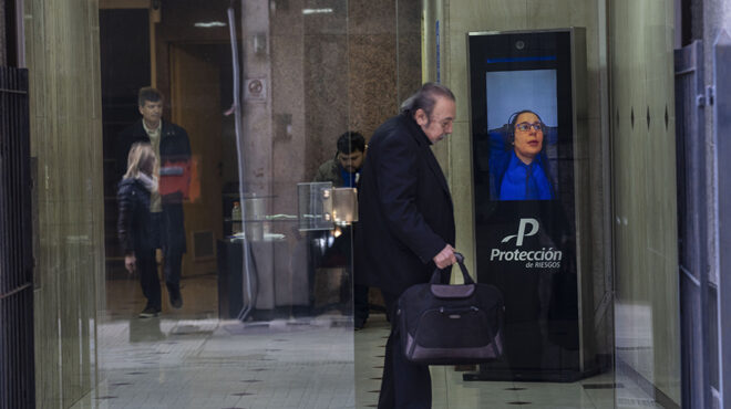 τηλεργασία-563095174