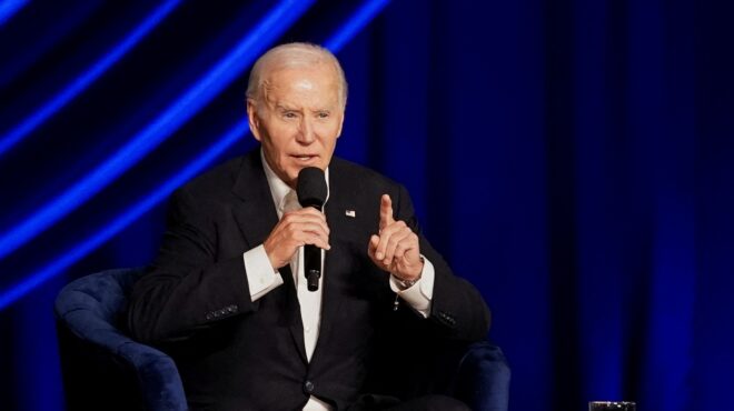 σύμβουλος-του-μπάιντεν-επισκέπτεται-563082616