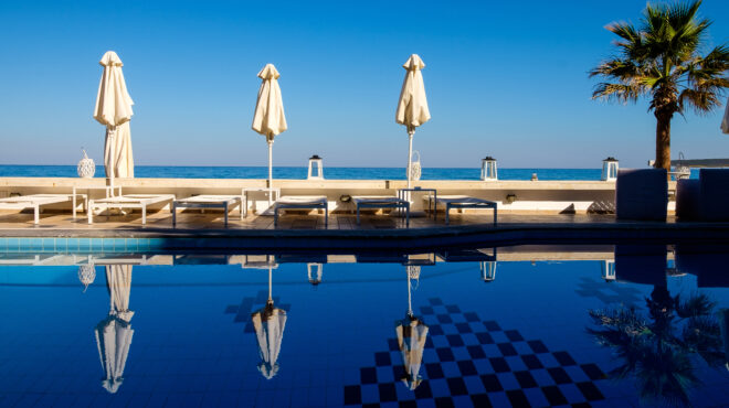 fti-προς-ελληνικά-ξενοδοχεία-οι-επισκέπ-563059330