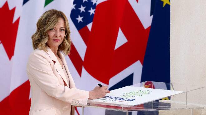 σύνοδος-g7-οι-ανήσυχοι-έξι-και-η-μελόν-563076832