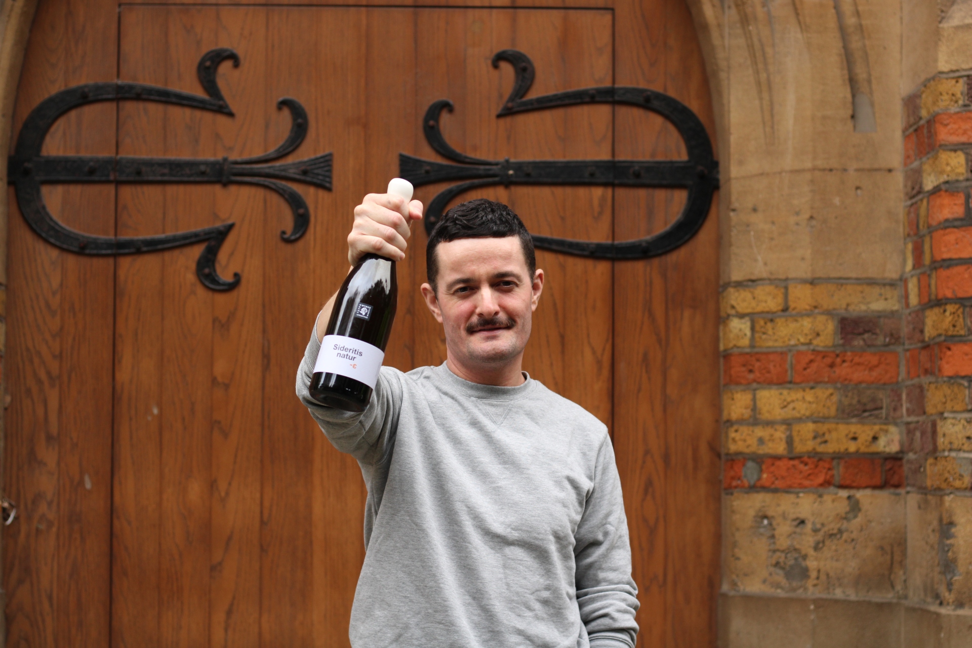 «Κατεψυγμένες» ζωντανές καραβίδες και «ιπτάμενες» σαμπανιέρες-6