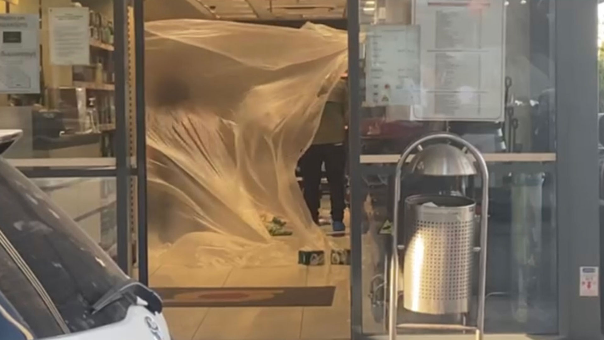 Ενας νεκρός σε συμπλοκή Κούρδων στον Πειραιά-2