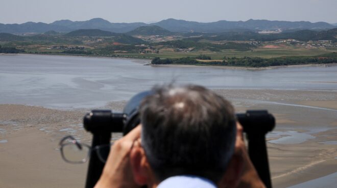 κορέα-εισβολή-βορειοκορεατών-στρατι-563084368
