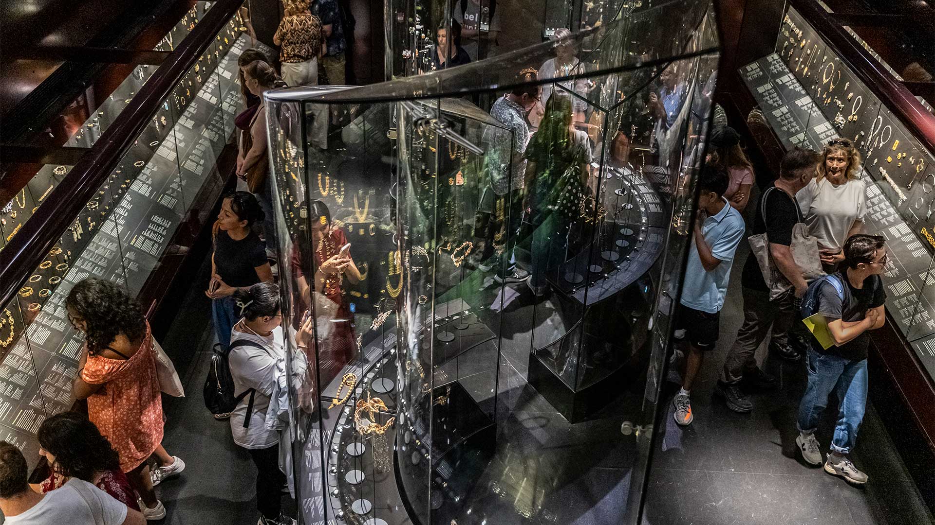 Ετσι θα απολαύσετε την επίσκεψή σας στο Μουσείο Victoria & Albert του Λονδίνου-9