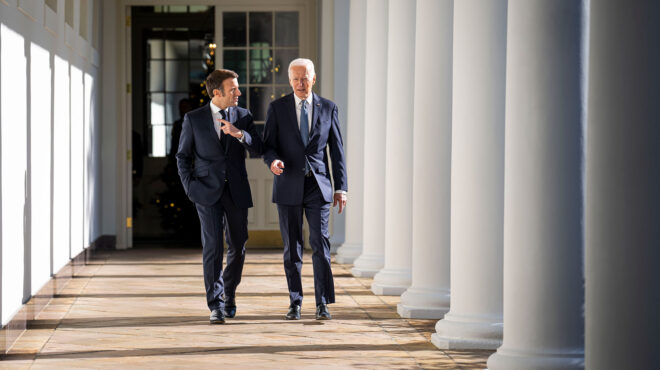 συμφωνία-μπάιντεν-μακρόν-για-τα-πα-563069752