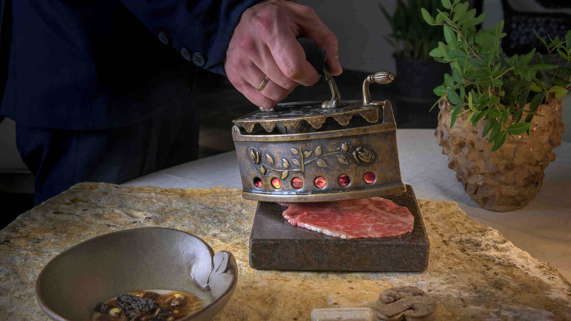 Noble: Ένα fine dining που πατάει σε παλιές αυθεντικές ροδίτικες συνταγές-2