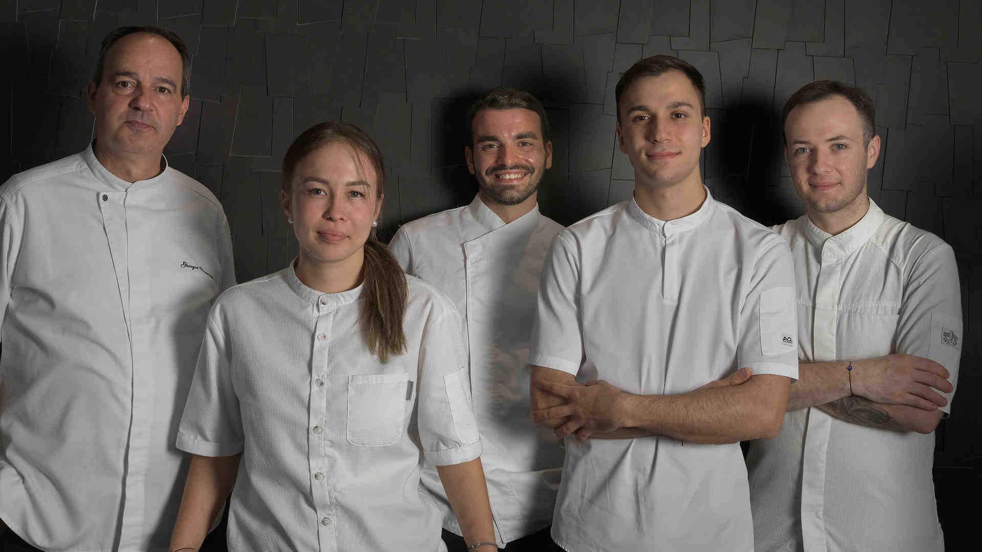 Noble: Ένα fine dining που πατάει σε παλιές αυθεντικές ροδίτικες συνταγές-3