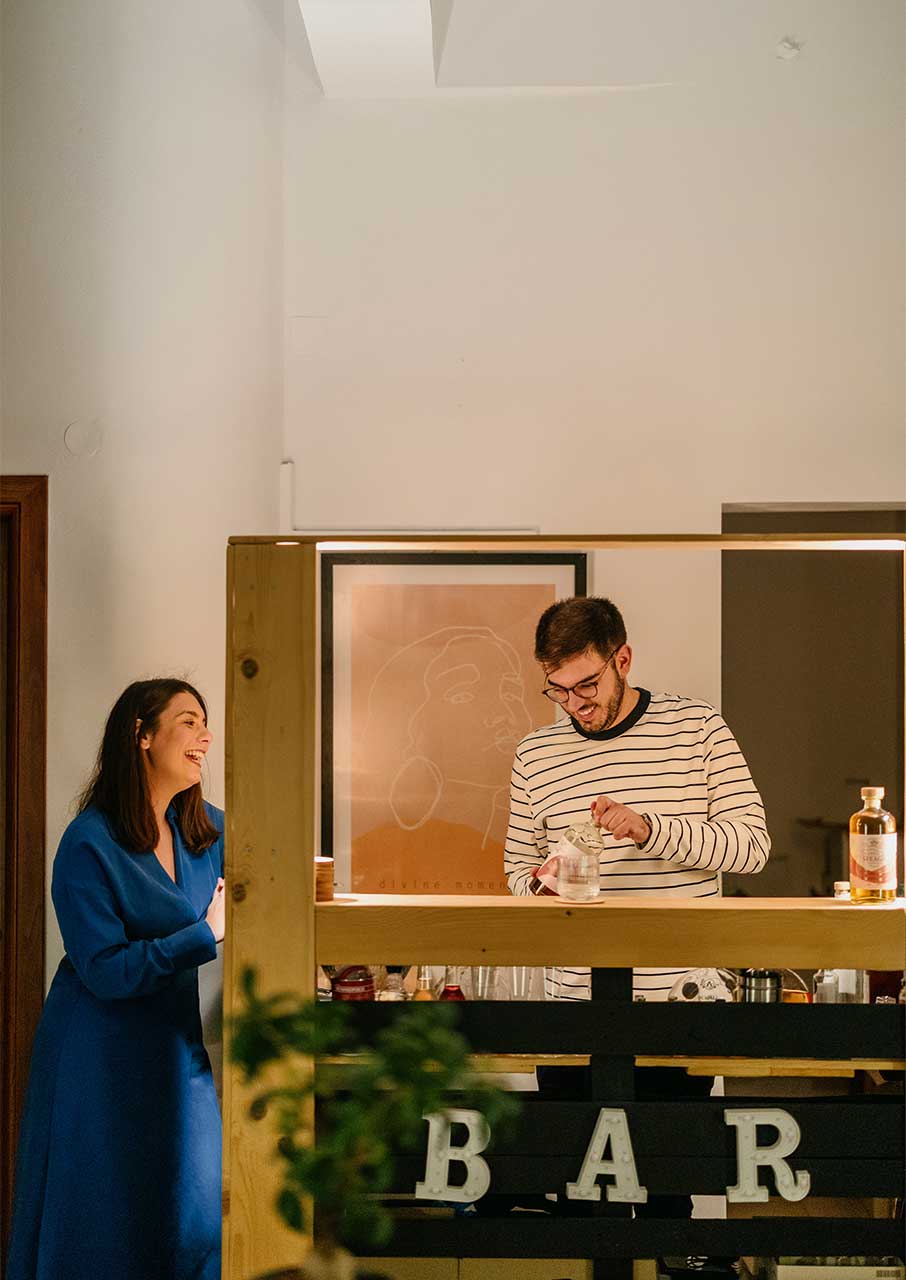 Δοκιμάζουμε τα διάσημα ποτά της Πάτρας-11