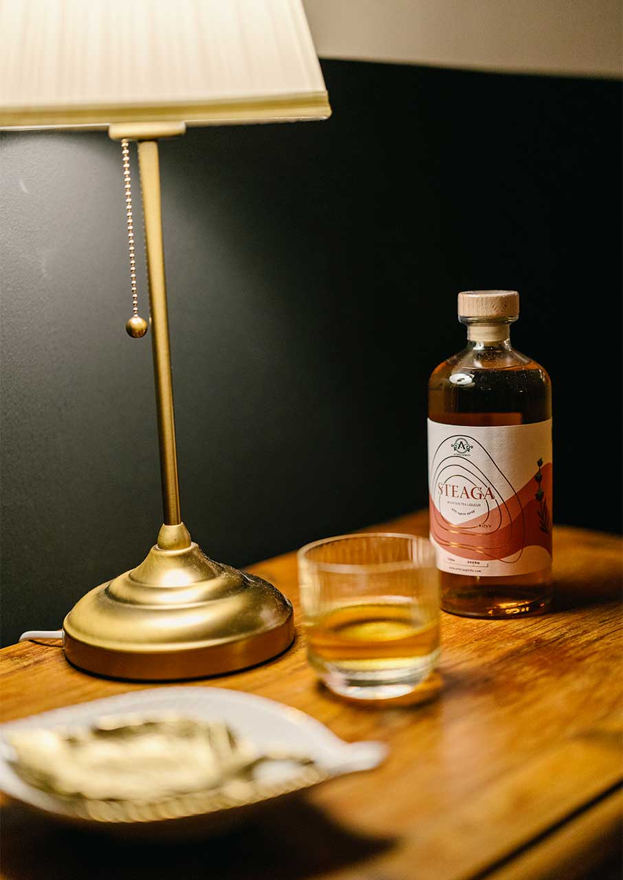 Δοκιμάζουμε τα διάσημα ποτά της Πάτρας-12