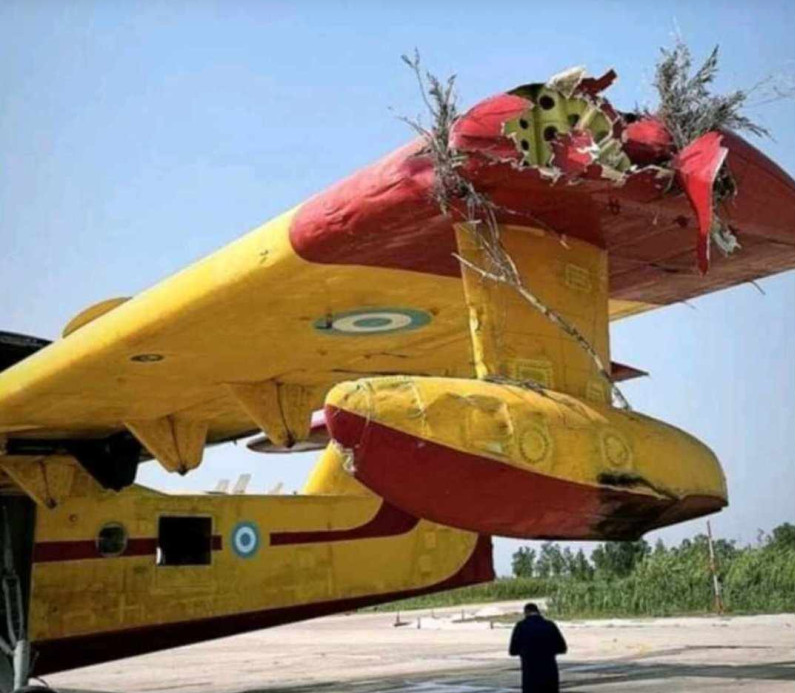 Φωτογραφία – ντοκουμέντο από το χτυπημένο Canadair-1