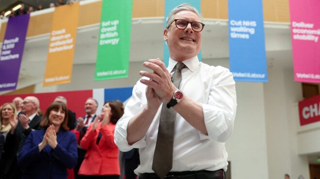 βρετανία-εκατομμυριούχοι-σκέφτοντα-563078791