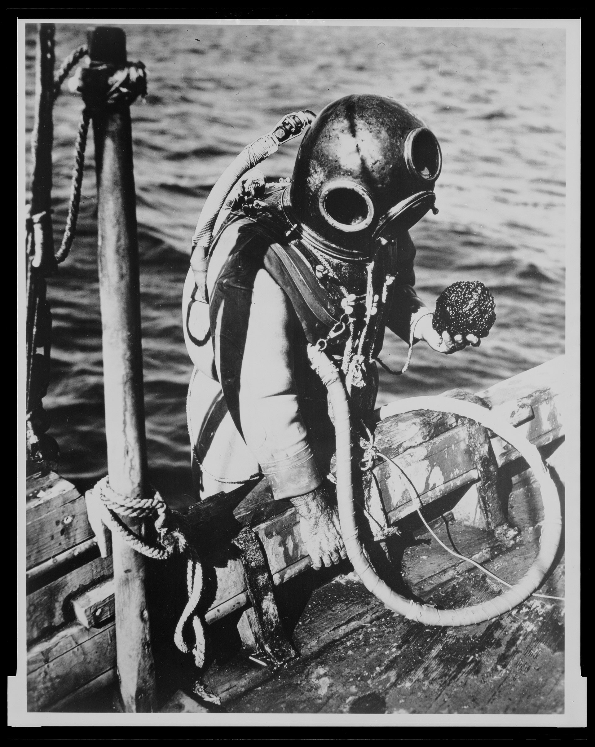 Οι πειρατές και ο θησαυρός των σφουγγαριών-1