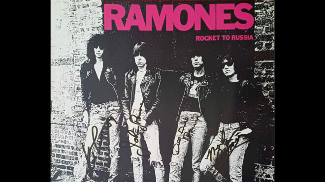 η-μυθική-ροκ-συμμορία-στην-αθήνα-563069299