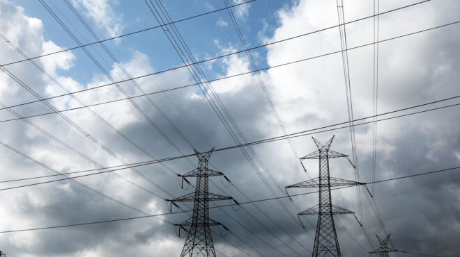 καύσωνας-σε-ετοιμότητα-για-το-ρεύμα-563072761