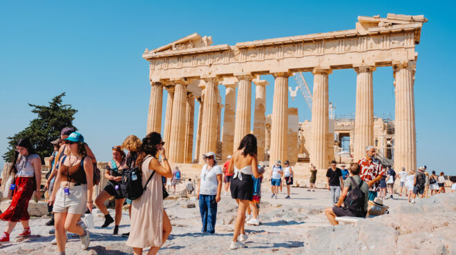 καύσωνας-μίνι-lockdown-φέρνει-το-θερμό-κύμα-563073433