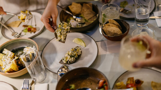 τα-ήσυχα-στέκια-11-μαγαζιά-για-χαλαρή-κα-563062960