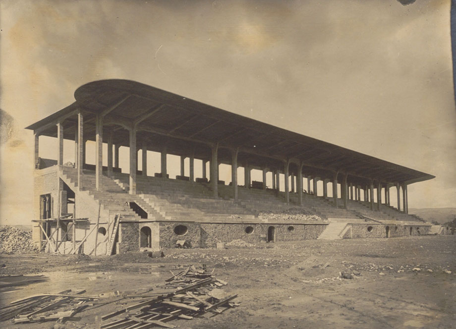 Οι τζόκεϊ και τα άλογα του Φαλήρου-1