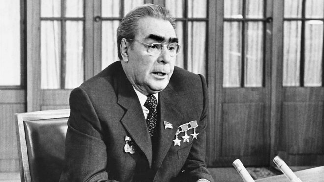 το-τέλος-της-εποχής-μπρέζνιεφ-563082016