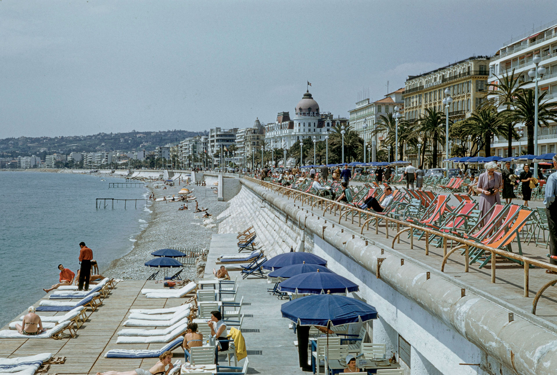 Η ιστορία της ξαπλώστρας, από τον 19ο αιώνα μέχρι σήμερα-3