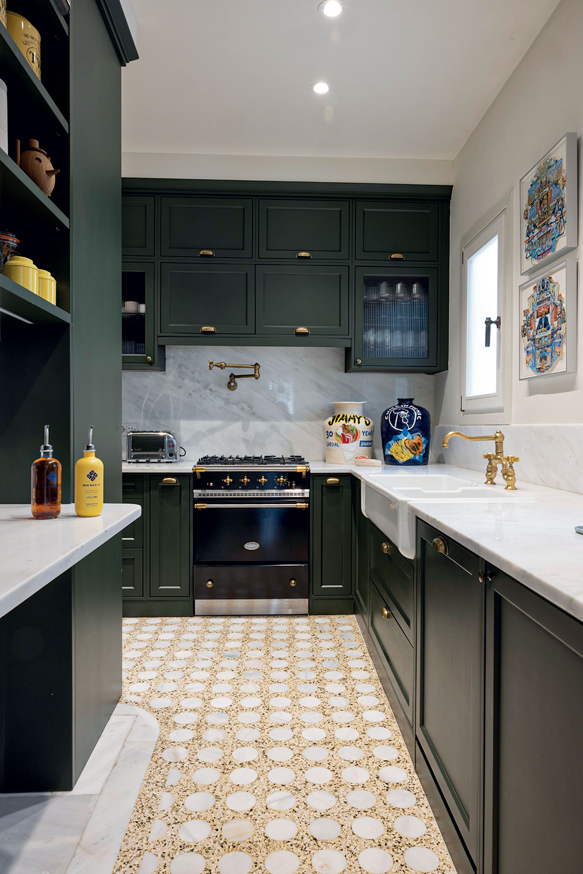 Ενα εντυπωσιακό ρετιρέ γεμάτο τέχνη στο Κολωνάκι-5