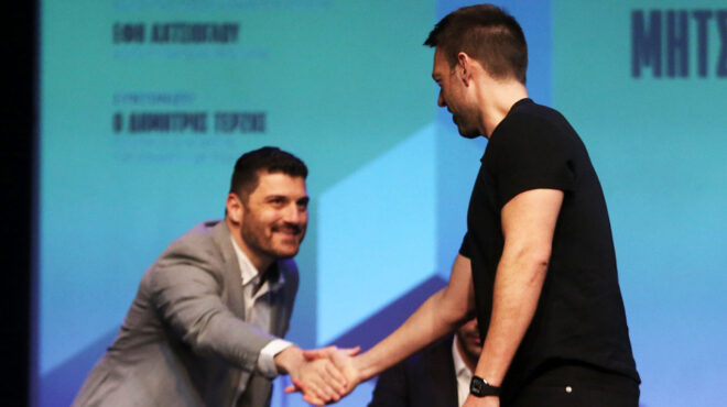 συριζα-κόβει-κάθε-γέφυρα-με-τη-νέα-αρισ-563074621