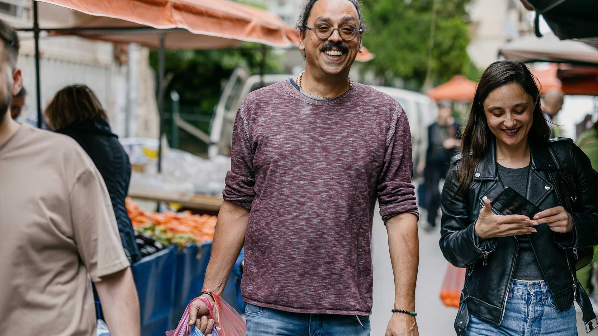 Από τη Μύκονο στους Αμπελόκηπους: Ο Χρόνης Δαμαλάς ανοίγει μαγαζί στη γειτονιά του!-1