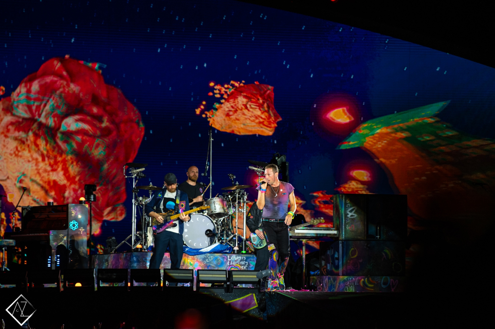 Δύο 24ωρα στην τροχιά των Coldplay-3